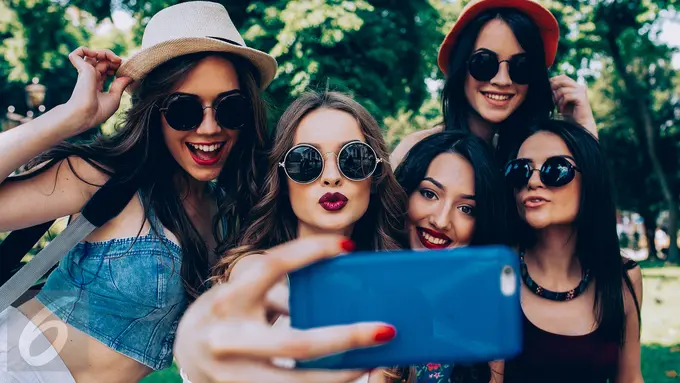 Sebelum weeknd yuk selesaikan pekerjaanmu, daripada dikejar-kejar sama bos!