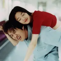 Jun Ji Hyun dan Cha Tae Hyun ketika di film My Sassy Girl. (via HanCinema)