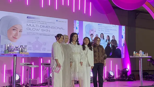 Talk show 1st in Indonesia: ParagonCorp Skin Genomic Research - Decode Indonesian Specific Skin Needs", JCC, Jakarta Pusat, Minggu, 17 Desember 2023.