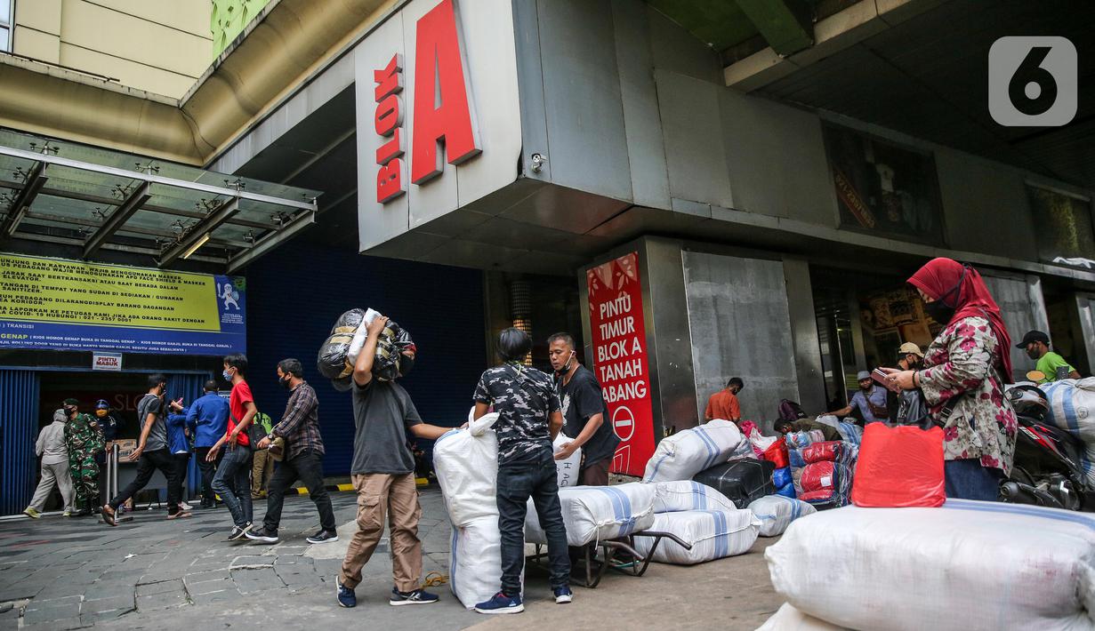 FOTO Bangkitnya Denyut Ekonomi Pasar  Tanah  Abang  Page 1 