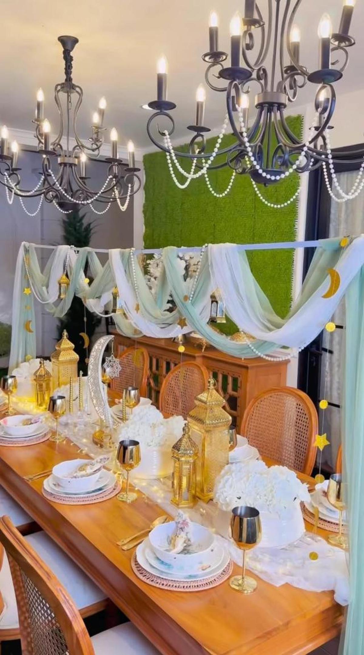 Intip Potret Ruang Makan di Rumah Tasyi Athasyia Selama Ramadan, Inspirasi Desain ala Timur Tengah