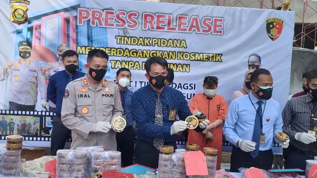 Pasutri di Palembang Edarkan Kosmetik Ilegal via Facebook