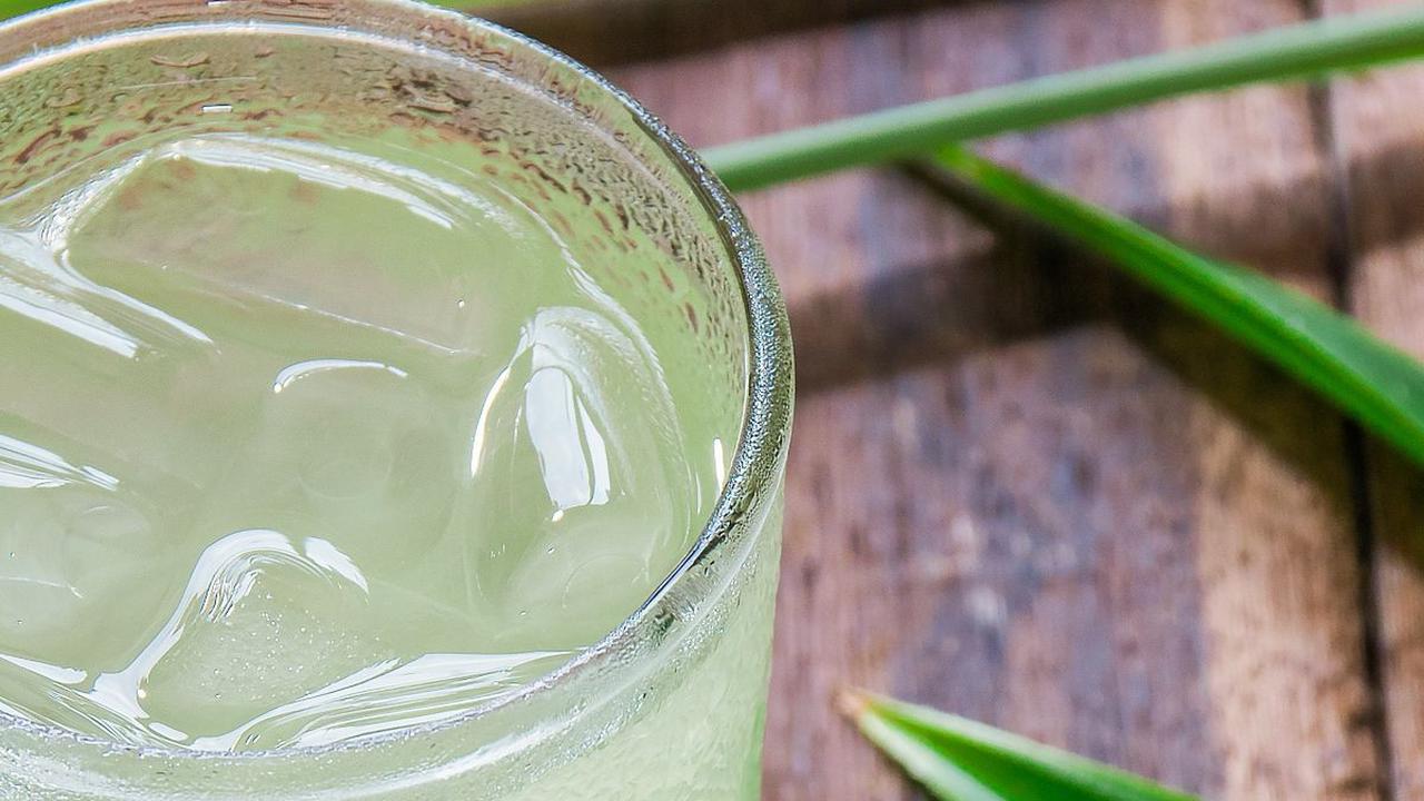 1.&nbsp;Teh Herbal Daun Salam Pandan