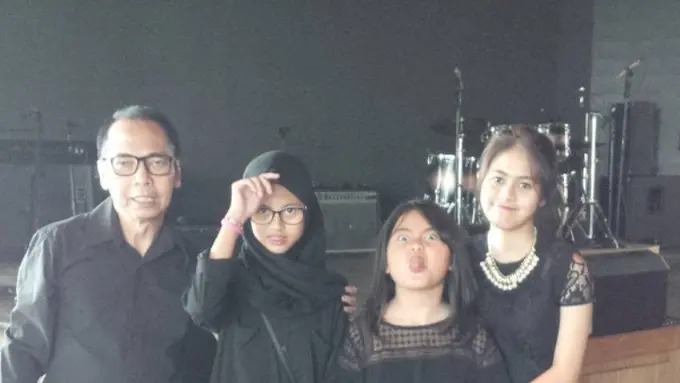 [Bintang] Ini 10 Foto Kebersamaan Korban Pulomas Semasa Hidup