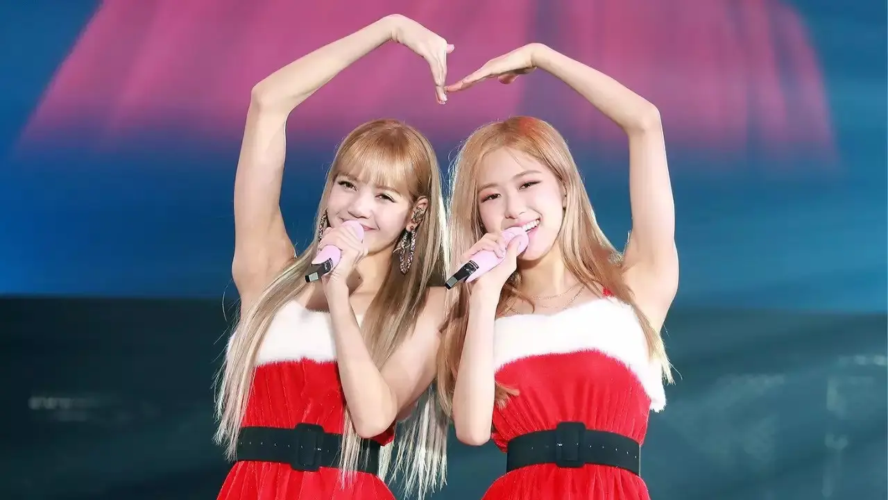 Lisa - Rose BLACKPINK