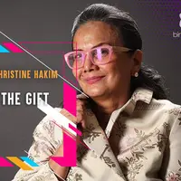 Kembali bermain film, begini peran Christine Hakim dalam film The Gift