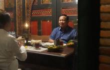 FOTO: Pertemuan Prabowo-Jokowi, ‘Kartu AS’ Ridwan Kamil di Pilkada Jakarta