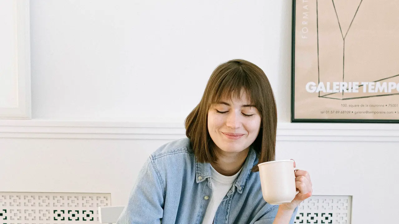 7 Zodiak Introvert yang Menikmati Bekerja di Rumah Selama Pandemi