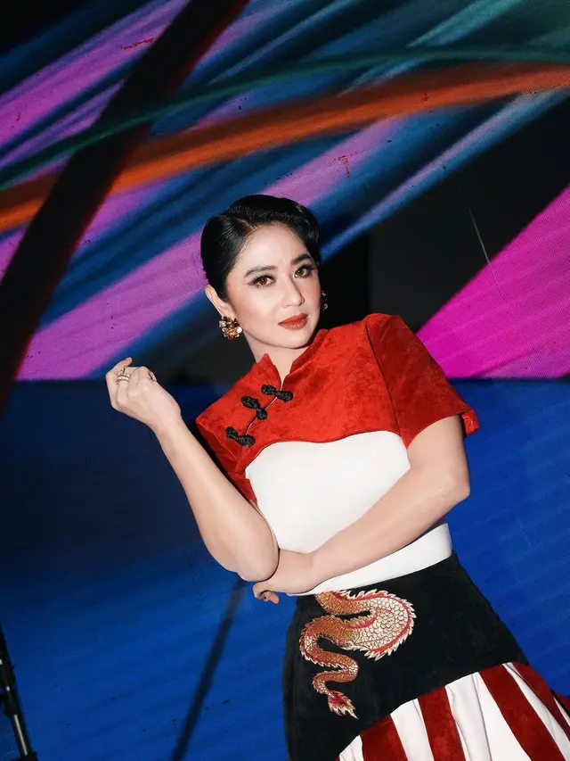Dewi Perssik