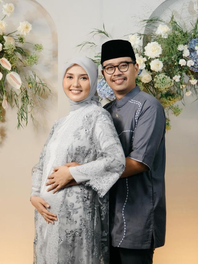 Rara Nawangsih hamil 4 bulan, baby bump mulai terlihat (Foto: Instagram @rara.nawangsih/@askaraphotography)