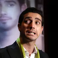 Pengalaman religius dirasakan oleh Fachri Albar saat main dalam film terbarunya berjudul Bukan Cinta Malaikat. Selain itu, saat menjalani syuting di Madinah, sekaligus diniatkan sambil ibadah. (Nurwahyunan/Bintang.com)