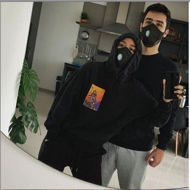 Mau Keluar Rumah, Chef Renatta Tampil Tertutup Bak Ninja