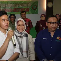 Putra Jokowi, Gibran Rakabuming Raka mengumumkan kelahiran putranya. (Liputan6.com/ Reza Kuncoro)