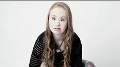 Madeline merupakan gadis berkebutuhan khusus. Meski fisiknya tak seperti kebanyakan remaja normal, namun ia memiliki impian menjadi seorang model. Dengan motivasi yang besar, impiannya pun terwujud.