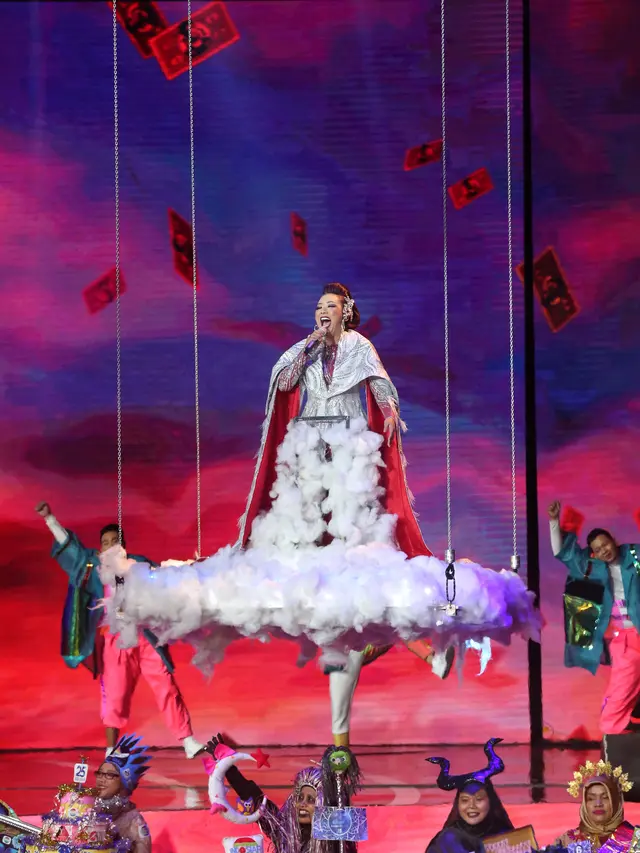 [Fimela] Soimah Tampil di HUT ke-25 Indosiar