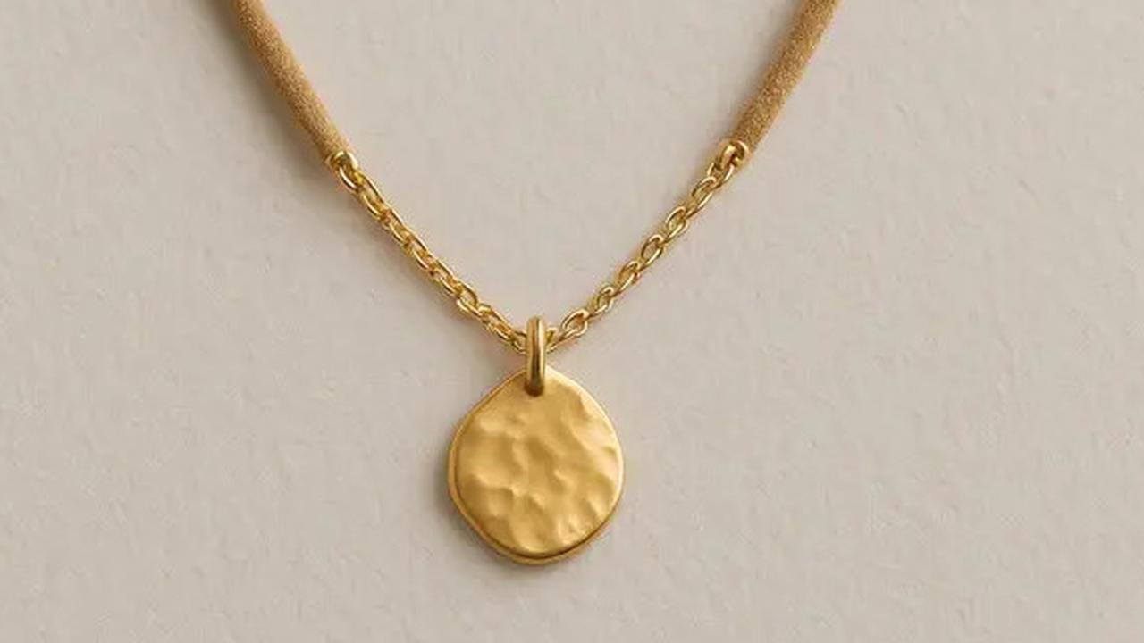 7 Model Kalung Liontin Bulat Kecil yang Timeless, Tren Minimalis Paling Dicari