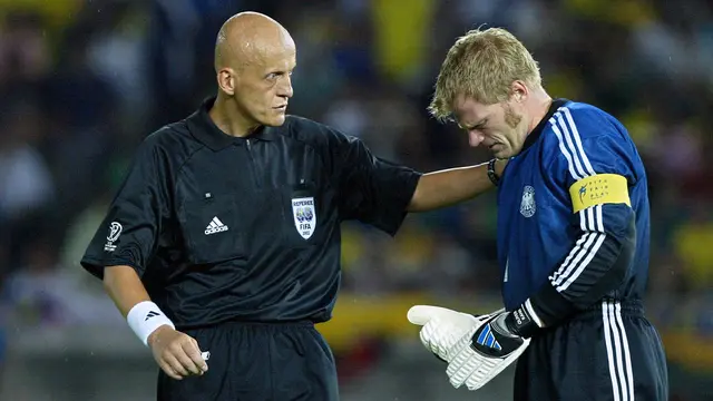 Foto: Menilik Kembali Kiprah Pierluigi Collina, Pengadil Lapangan Legendaris yang Akan Diboyong PSSI untuk Membenahi Perwasitan Indonesia