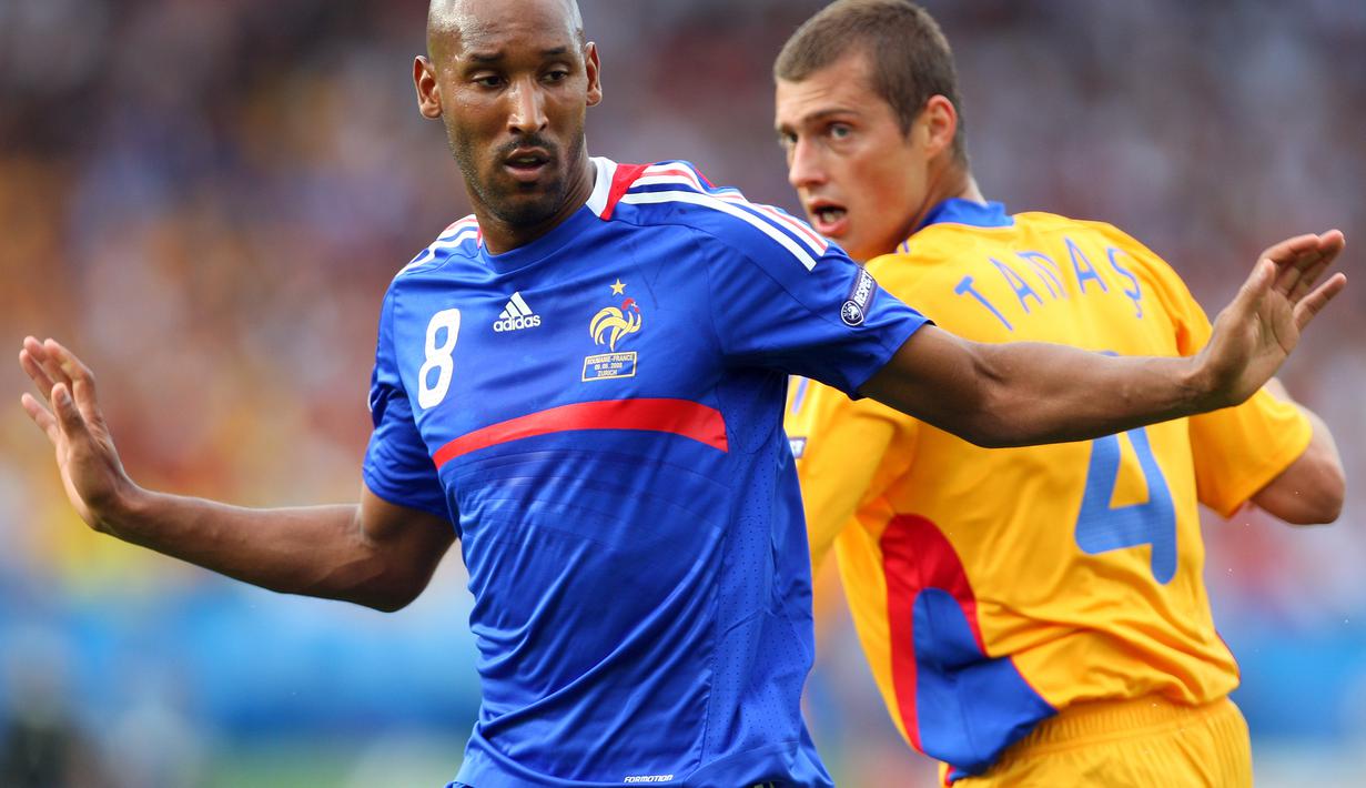 4. Nicolas Anelka - Penyerang yang cukup disegani oleh bek papan atas eropa. Kemampuannya mencetak gol di setiap laga membuatnya begitu ganas dalam hal mencetak gol. (AFP/Valery Hache)