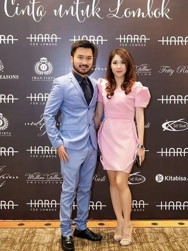 Jarang Tersorot, Ini 6 Potret Mesra Rudy Salim dan Istri