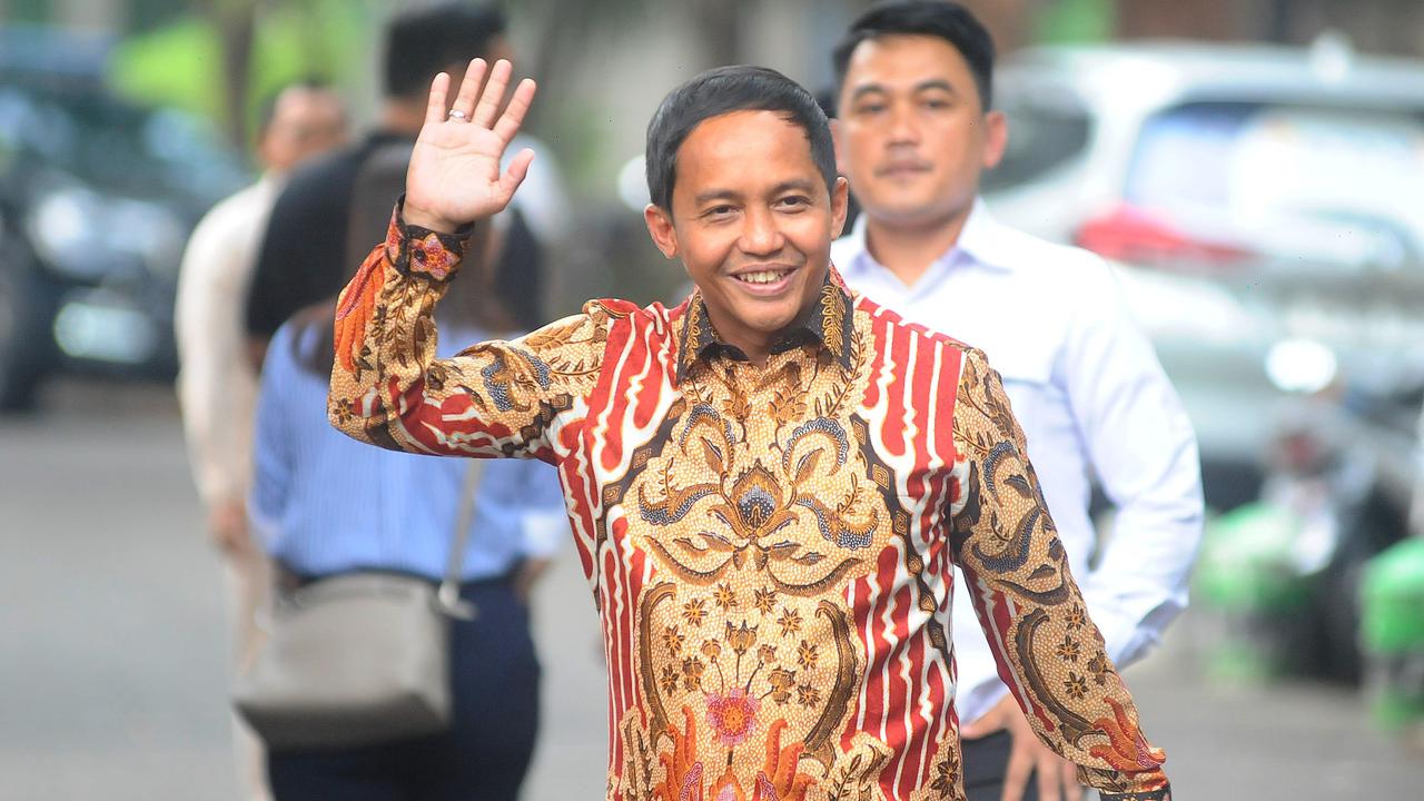 Raja Juli Antoni, Santri Ditunjuk Prabowo Jadi Menteri Kehutanan
