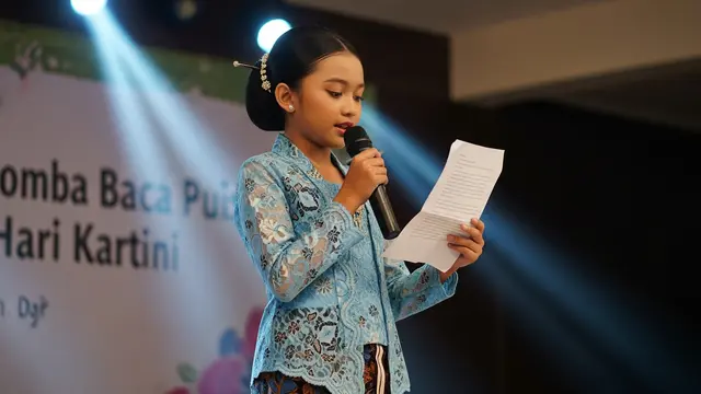 Ilustrasi Membaca Puisi tentang Hari Kartini/Gemini AI