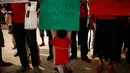 Di Malaga, Spanyol, (13/5/2014), Asosiasi perempuan Nigeria Malaga menuntut dibebaskannya gadis- gadis sekolah menengah diculik di desa terpencil Chibok di Nigeria. (REUTERS/Jon Nazca)