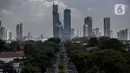 Pemandangan gedung bertingkat yang diselimuti asap polusi di Jakarta, Minggu (11/6/2023). Kota Jakarta saat ini dinobatkan menjadi kota yang memiliki kualitas udara terburuk di dunia. (merdeka.com/Arie Basuki)