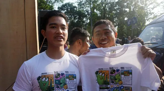 Berikut tema dan ide desain baju kaus kecebong anak bungsu Jokowi, Kaesang Pangarep yang kekinian.