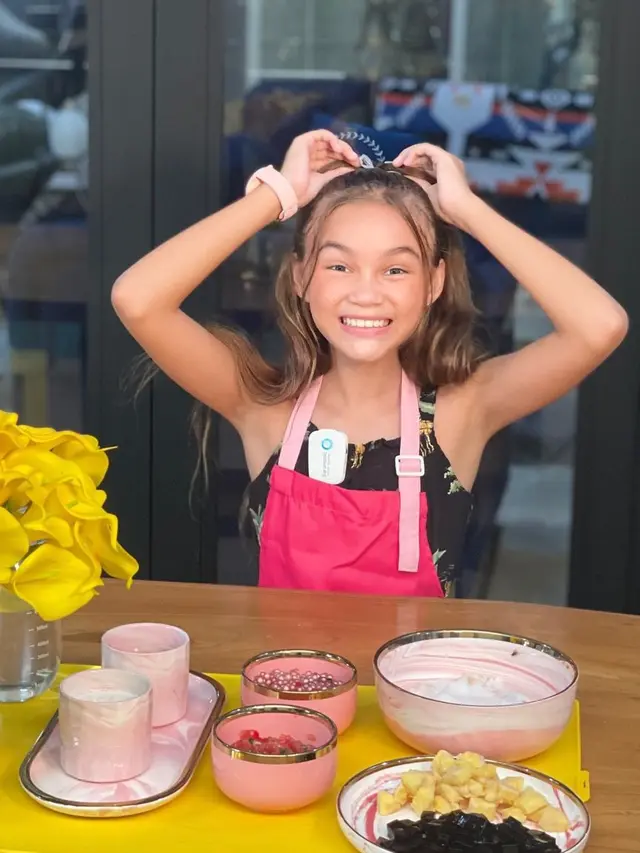 Anak Melaney Ricardo, Chloe Lynch