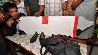 Part of AirAsia QZ8501 Wings Discovered around Central Sulawesi