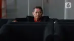 Mantan Direktur Utama PT Pelindo II, Richard Joost Lino (RJ Lino) berada di ruang tunggu sebelum pemeriksaan di Gedung KPK, Kamis (23/1/2020). RJ Lino diperiksa sebagai tersangka kasus dugaan korupsi proyek pengadaan tiga unit Quay Container Crane (QCC) di PT Pelindo II. (merdeka.com/Dwi Narwoko)