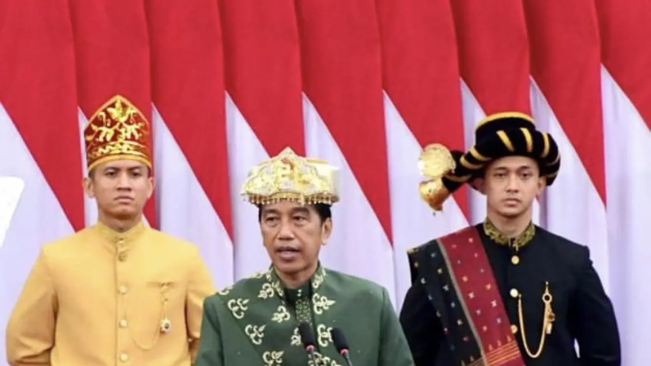 Hadir di Sidang Tahunan MPR RI dan DPR Tahun 2022, Jokowi kenakan baju Adat Bangka Belitung serba hijau