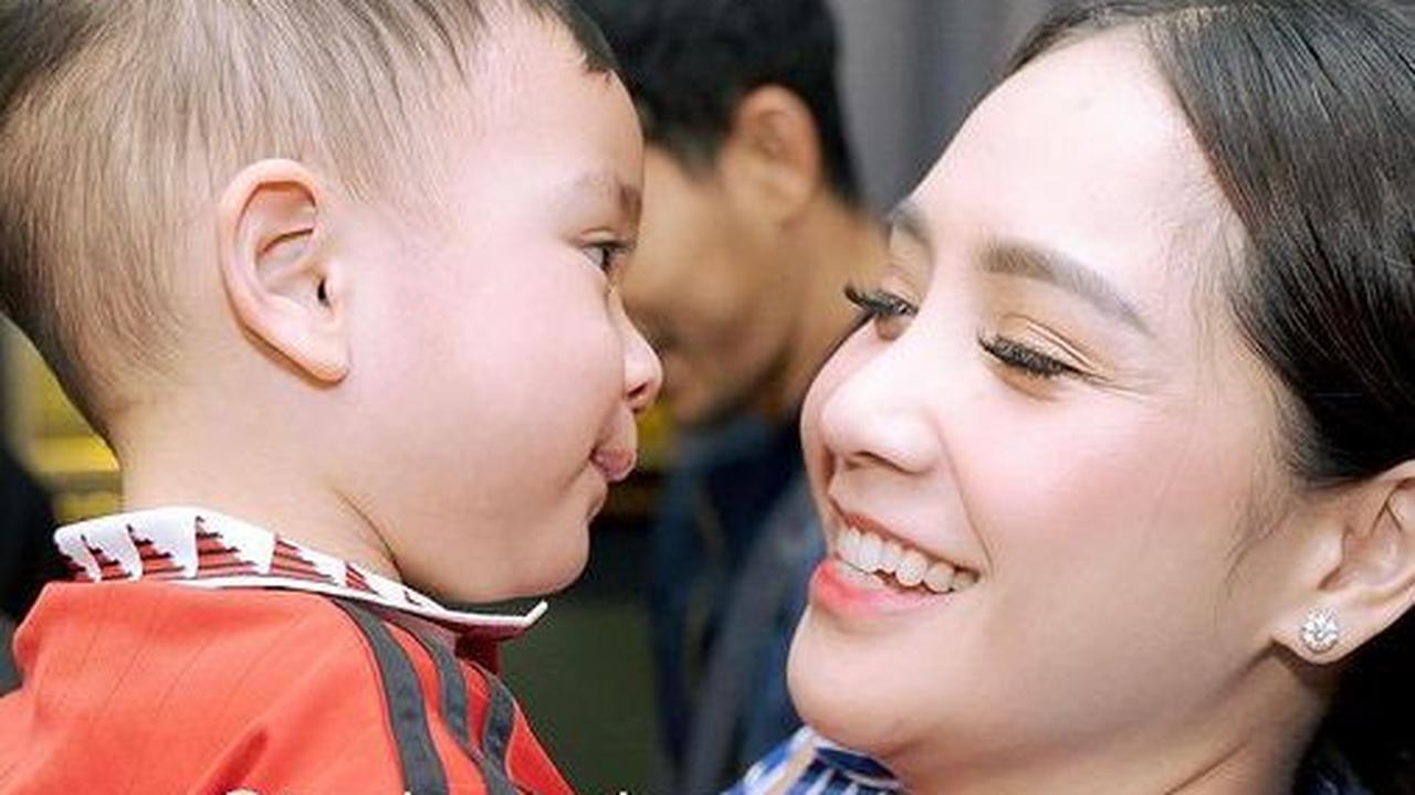 Lucu! Potret Terbaru Rayyanza Anak Raffi Ahmad & Nagita dengan Rambut Baru, Poninya Bikin Gemas