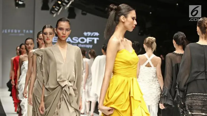 Cermin Kehidupan Wanita Modern New York di Panggung JFW 2018