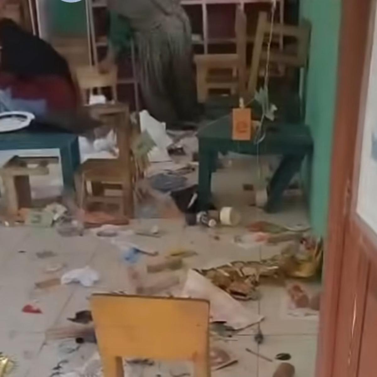 ruang kelas TK diacak-acak