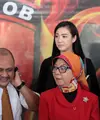 Kasus pencemaran nama baik yang dilakukan mantan pasangan suami istri Mario Teguh dan Ariyani Soenarto masih bergulir. Hari ini, Senin (13/3) Ariyani mendatangi Polda Metro Jaya. (Deki Prayoga/Bintang.com)