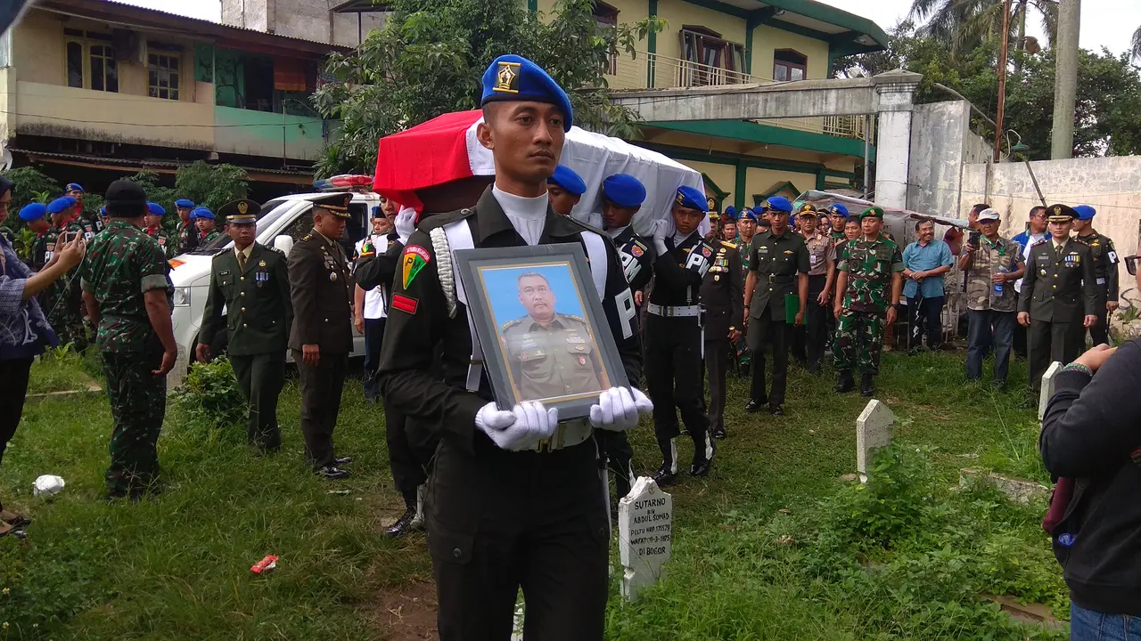 Pemakaman Letkol CPM Dono Kusprianto