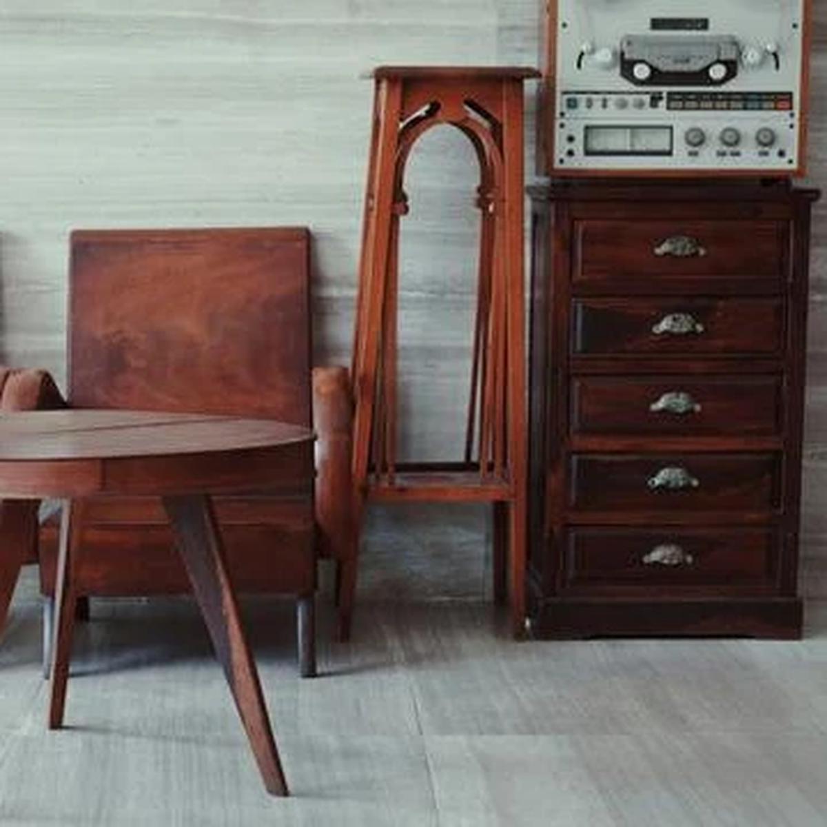 Ilustrasi furnitur kayu. (Photo by Fujiphilm on Unsplash)