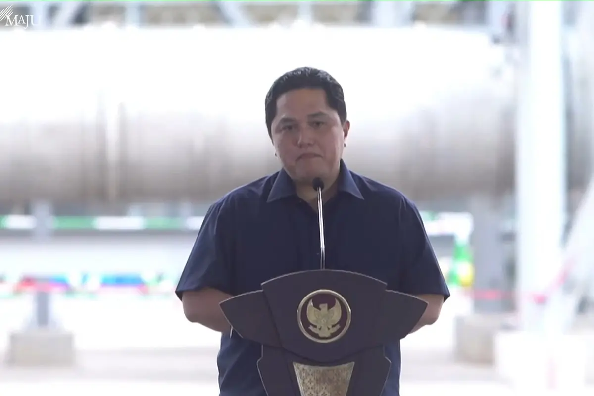 Menteri BUMN Erick Thohir dalam peresmian smelter pengolahan konstrat tembaga PTFI, di Gresik, Jawa Timur, Senin (23/9/2024). (Arief/Liputan6.com)