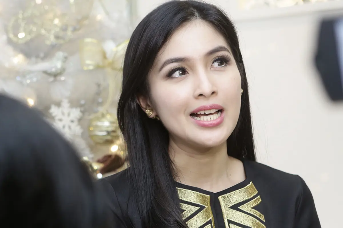 Sandra Dewi