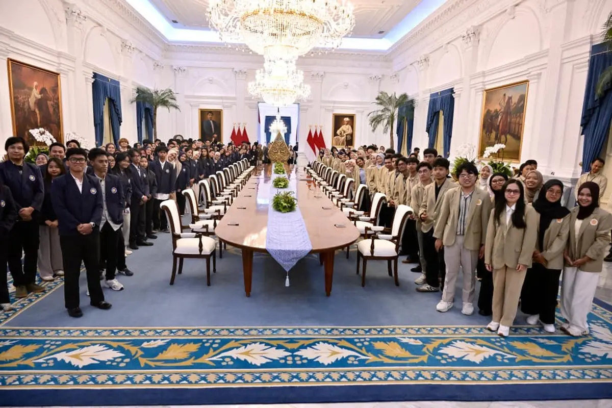 Saat Pelajar dan Mahasiswa Masuk Istana