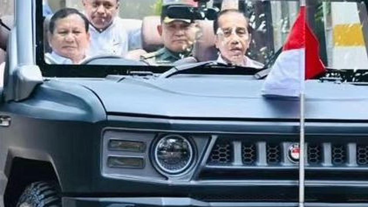 Pensiunan Jenderal Darah Kopassus Sopiri Jokowi Naik Maung, di Belakang Ada Jenderal TNI