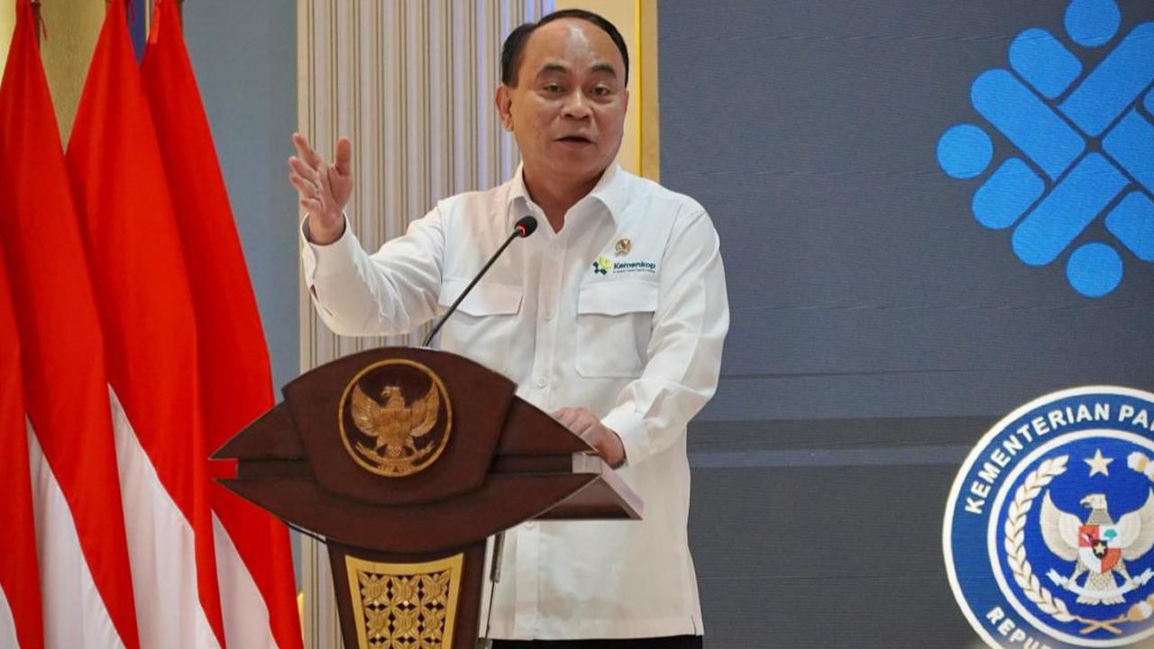Satu Hari, Dua Pukulan Siang Dicecar DPR, Sore Budi Arie Dicopot Presiden Prabowo dari Menteri Koperasi
