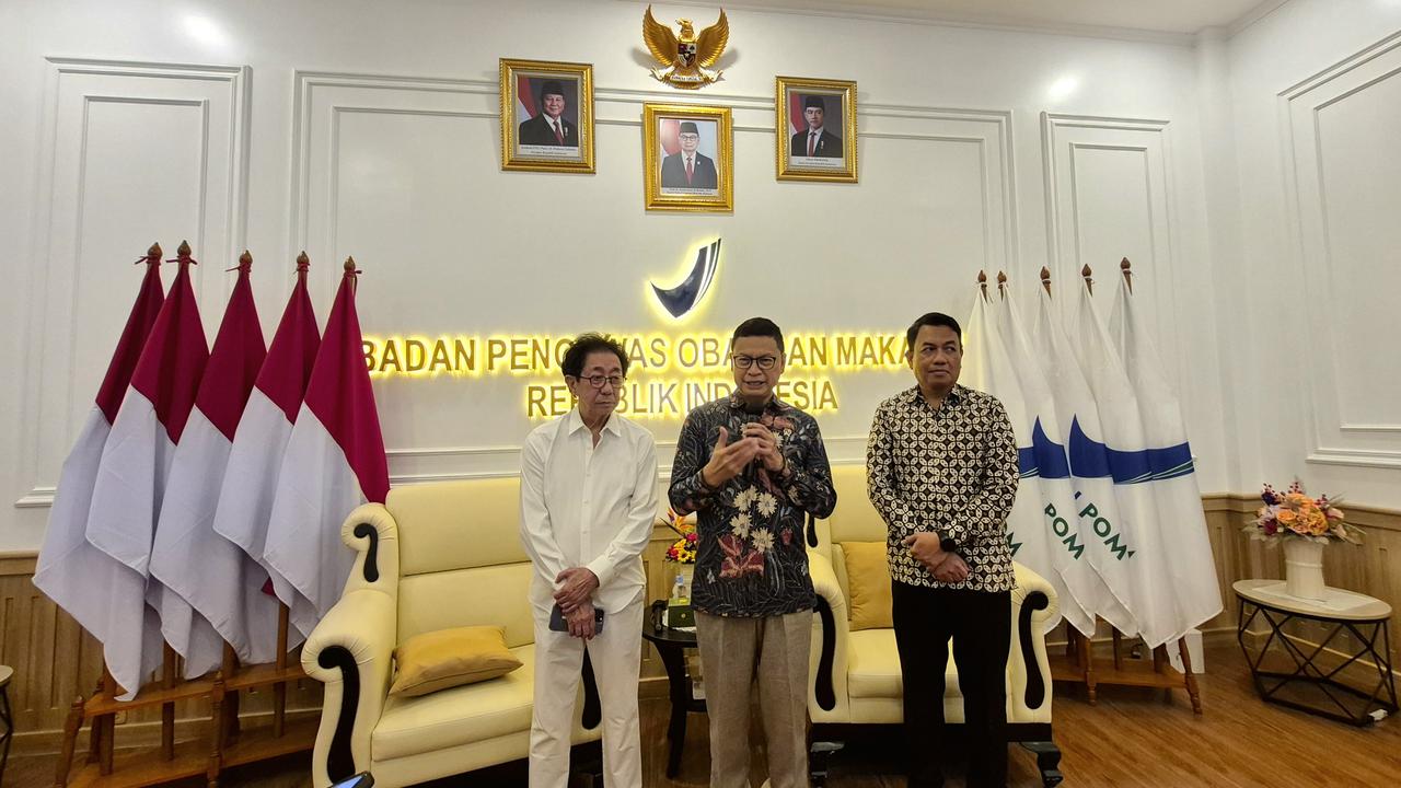 Bantu Pemulihan Korban Bencana NTT, Sido Muncul Salurkan Rp400 Juta melalui BPOM