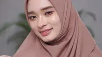 Inara Rusli (https://www.instagram.com/p/CtI75nCg46y/)