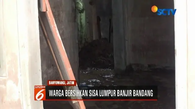 Banjir bandang yang menerjang puluhan rumah warga di Desa Alasmalang, Singojuruh, Banyuwangi, Jawa Timur. 42 rumah yang terdampak banjir, lima di antaranya rusak parah dan dua rumah hanyut.