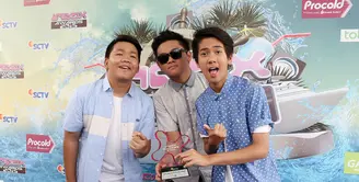 Keberadaan CJR di belantika musik tanah air membuktikan kehadiran boy band tidak hanya musiman saja, buktinya sampai saat ini Iqbal, Aldi dan Kiki masih tetap eksis. (Wimbarsana Kewas/Bintang.com)