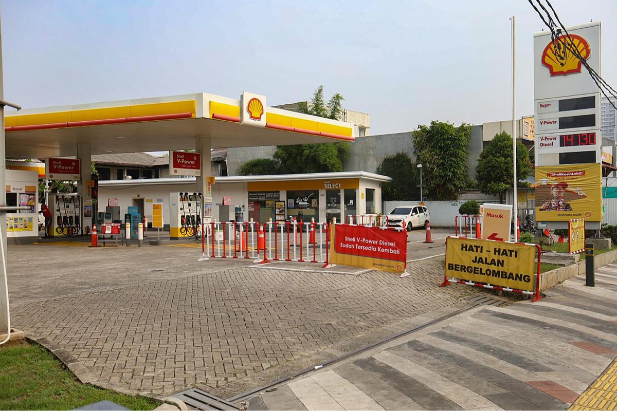FOTO: SPBU Swasta Kehabisan BBM Non-Subsidi, Konsumen Kebingungan