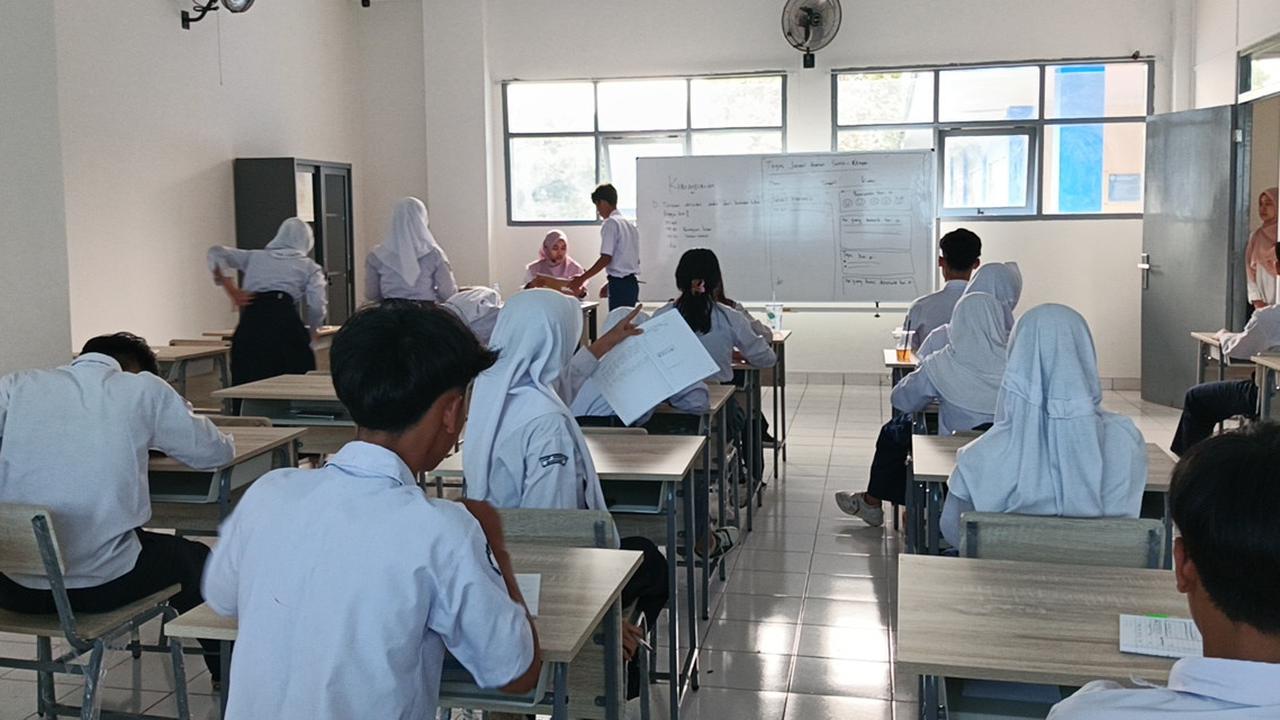 Suka Duka Siswa SMA Sekolah Rakyat di Bandung: Menimba Ilmu di Tengah Gempuran Rindu Ayah Ibu