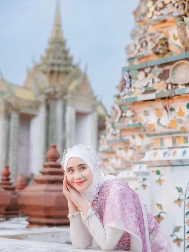 Gaya Liburan Ryana Dea di Thailand, Penampilannya Disebut Bak Bidadari